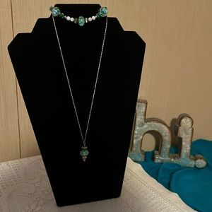 Beautiful necklace & matching bracelet, silver & aqua.